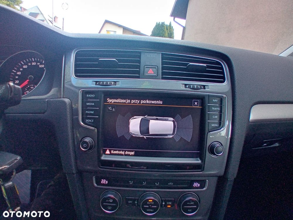 Volkswagen Golf - 10