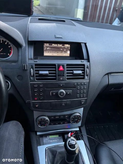 Mercedes-Benz Klasa C 180 Kompressor BlueEFFICIENCY - 8