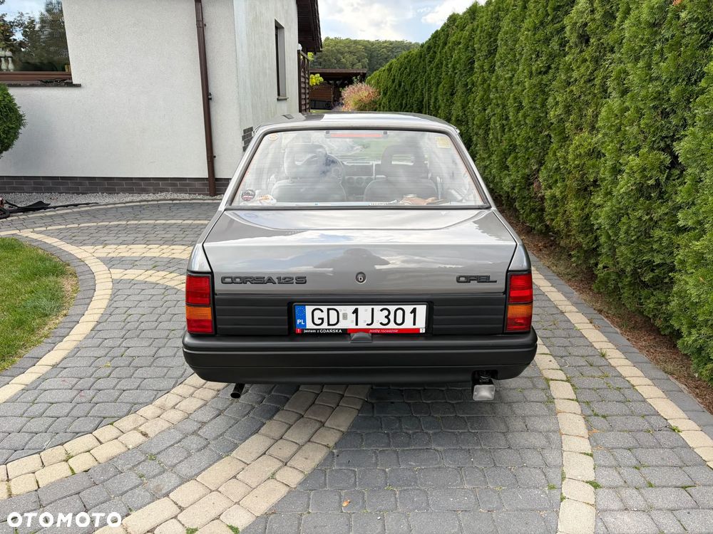 Opel Corsa 1.2 City - 11