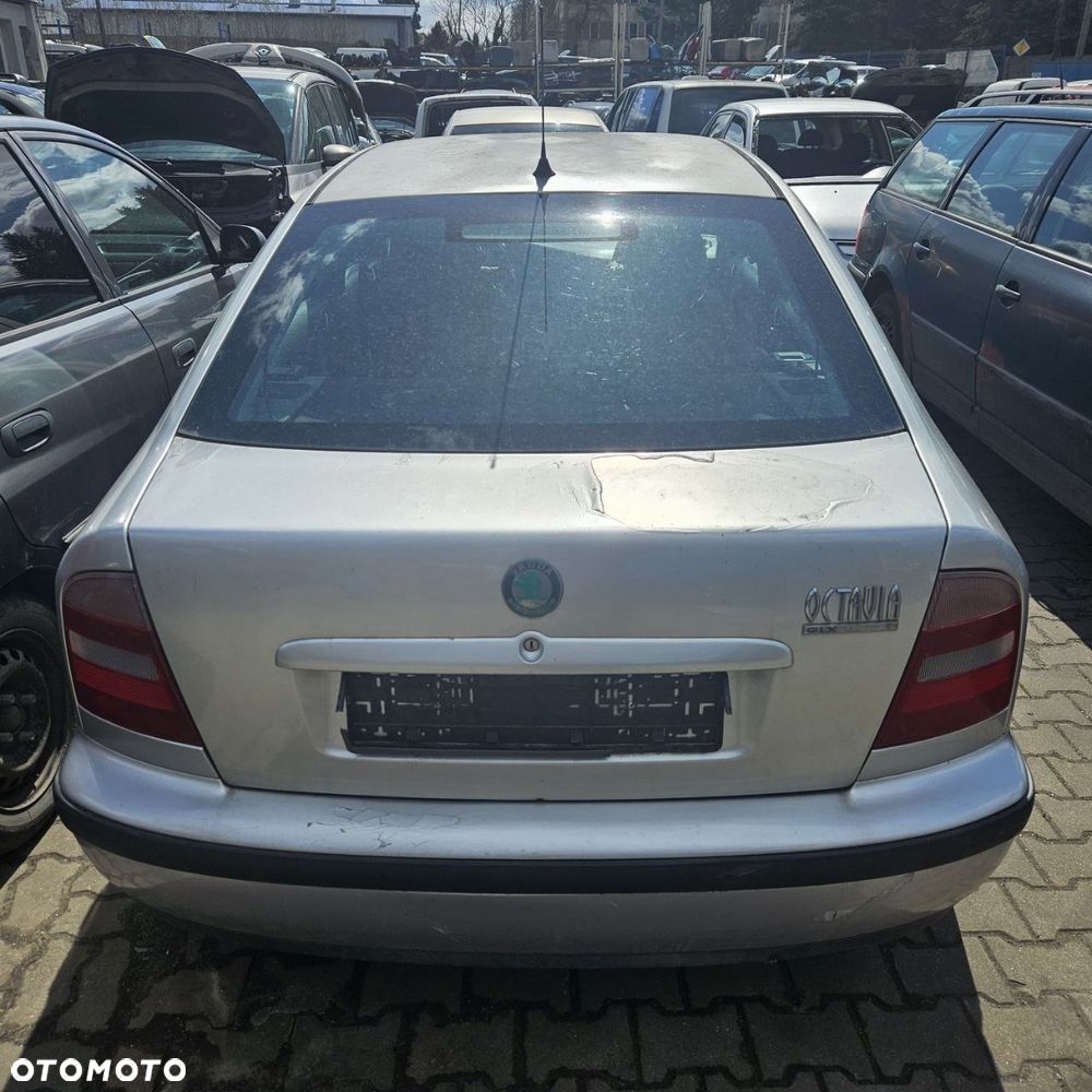 Skoda Octavia (1999r) 1,6 B 74 kW / 100 KM - 6