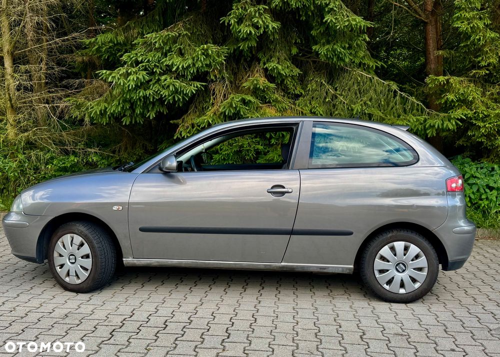 Seat Ibiza 1.4 16V Reference - 4