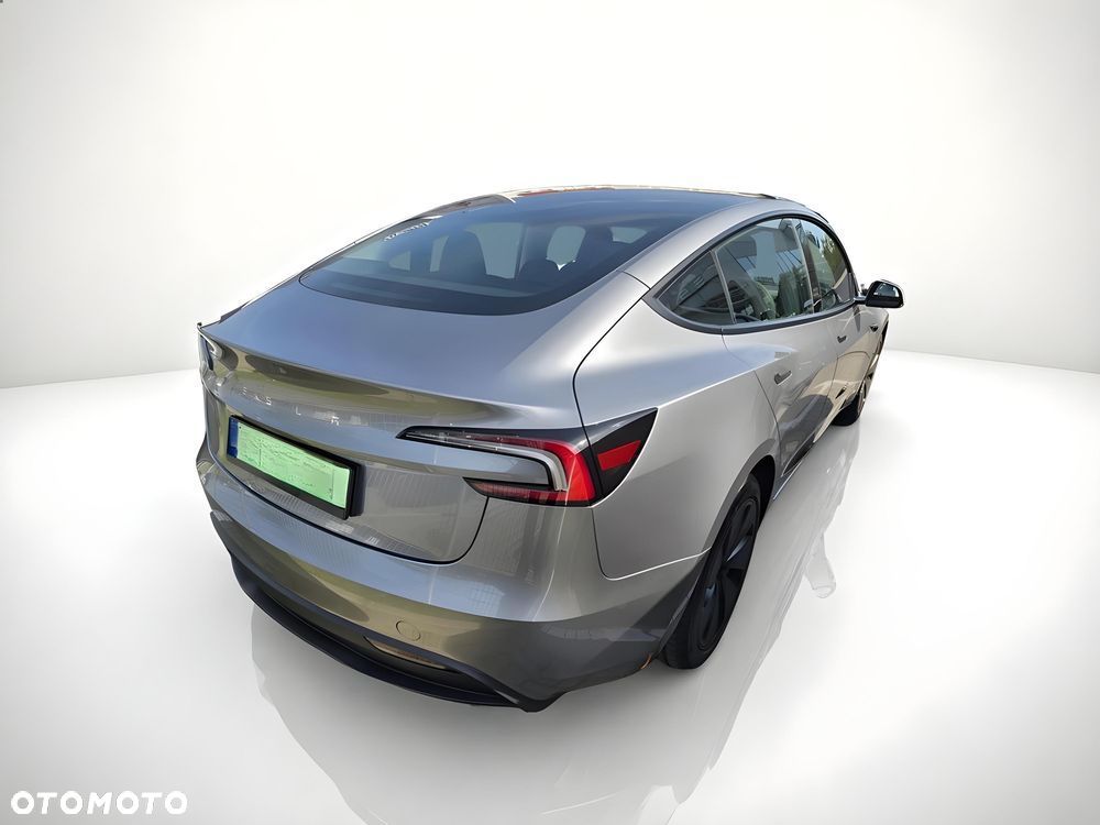 Tesla Model 3 Long Range RWD Premium - 4