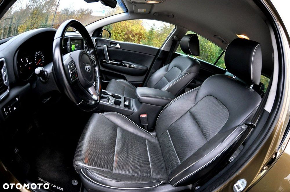Kia Sportage 2.0 CRDI 4WD Automatik Dream-Team Edition - 7