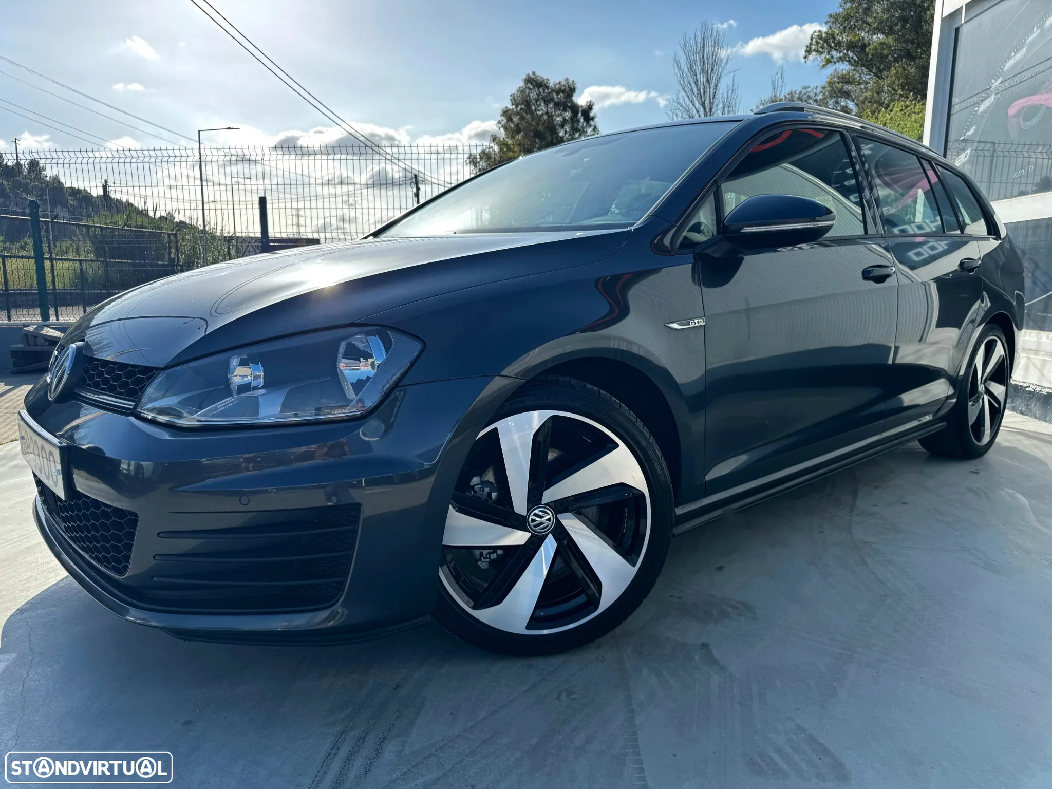 VW Golf Variant 2.0 TDi GTD DSG - 3
