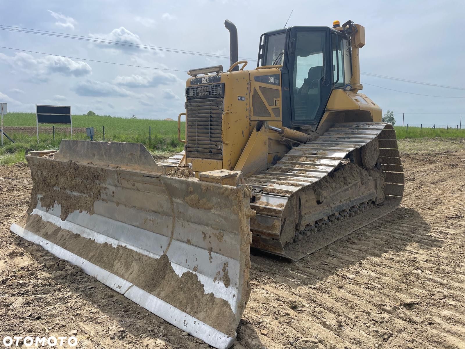 Caterpillar D6N - 1