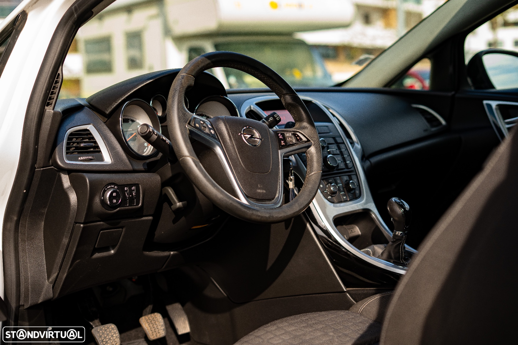 Opel Astra GTC - 14