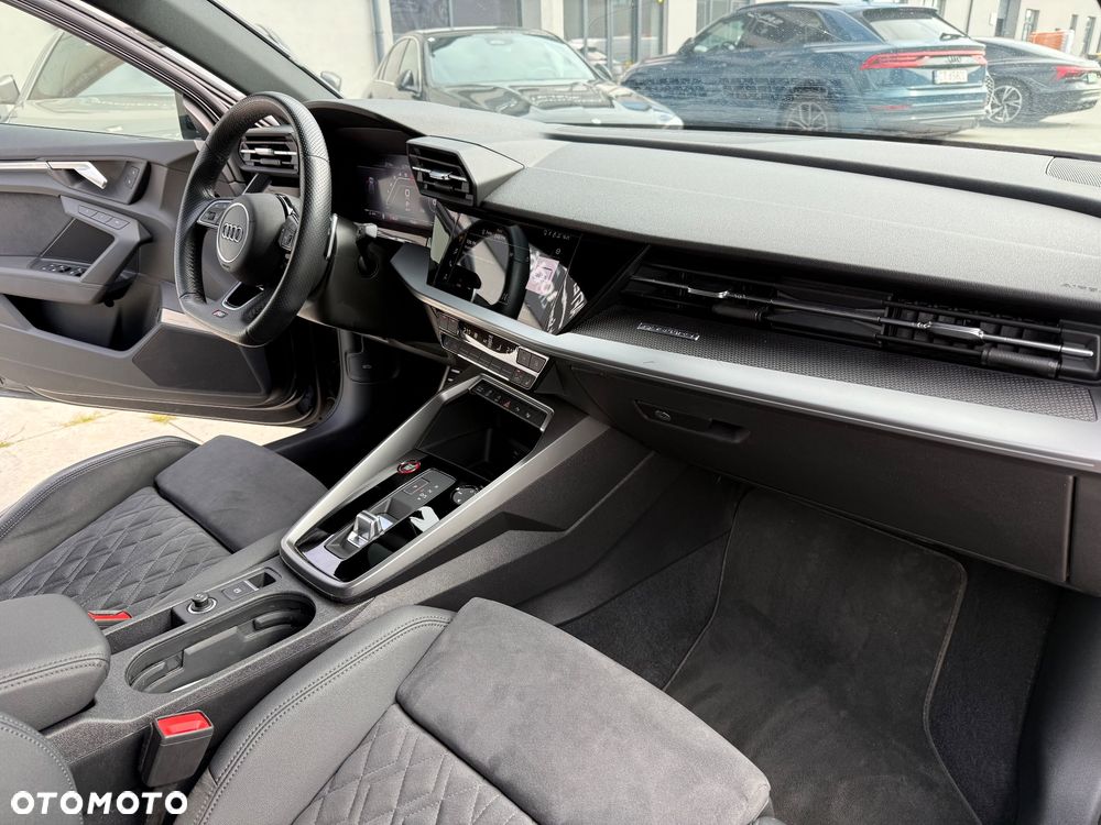 Audi RS3 Sportback - 15
