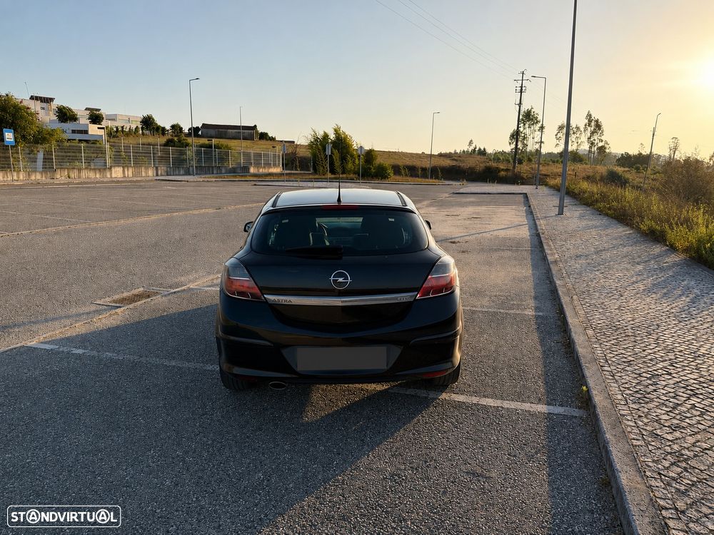 Opel Astra GTC 1.7 CDTI - 3