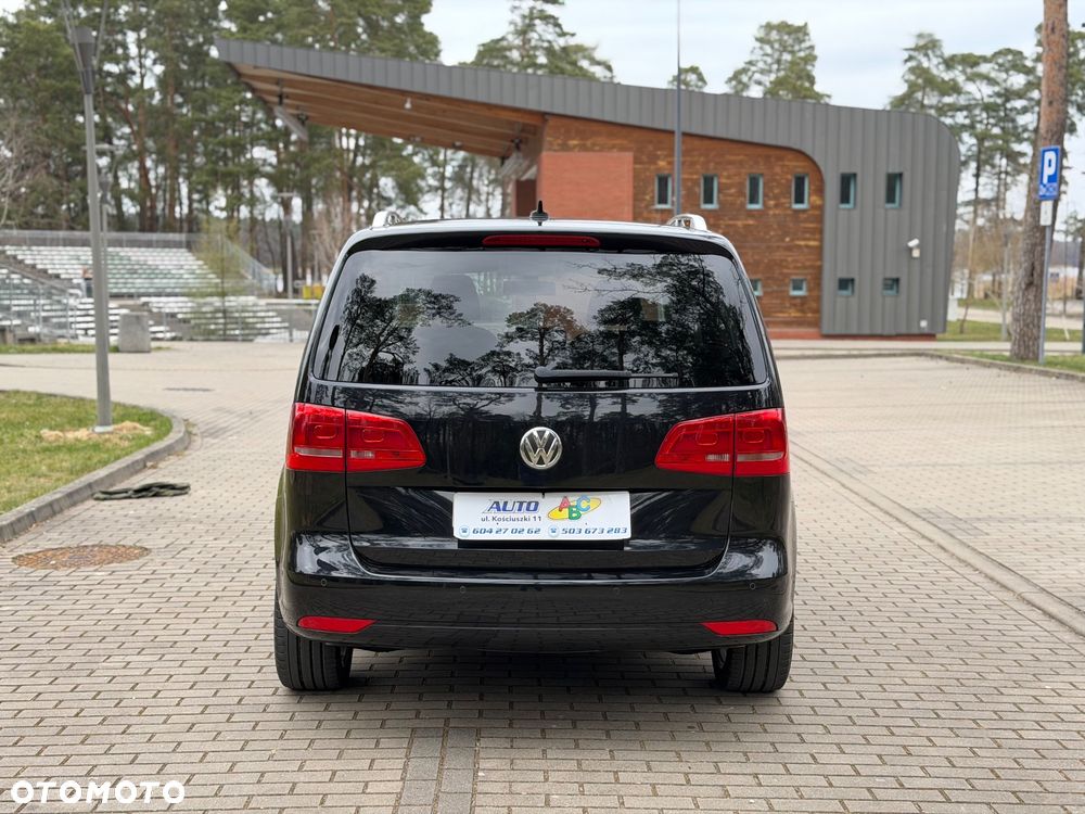 Volkswagen Touran 2.0 TDI Highline - 4