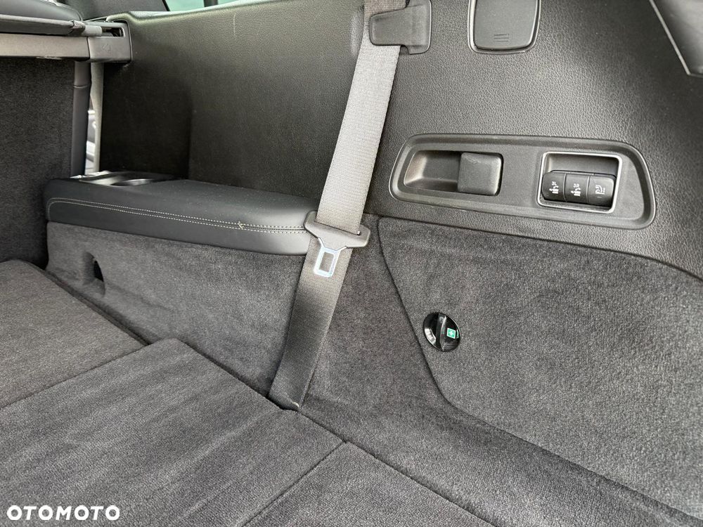 Mercedes-Benz GLS - 13