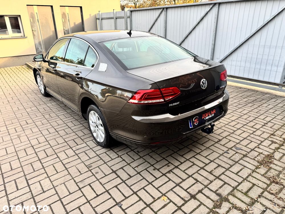 Volkswagen Passat Variant 1.6 TDI (BlueMotion Technology) DSG Comfortline - 3