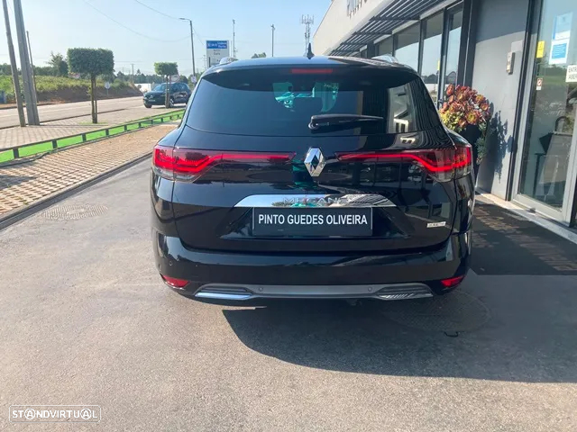 Renault Mégane Sport Tourer 1.6 E-Tech Plug-In Hybrid R.S. Line - 8