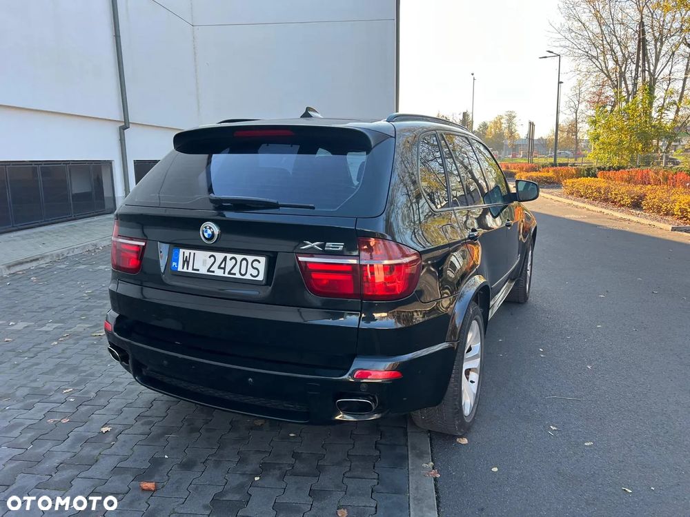 BMW X5 4.8i xDrive - 13