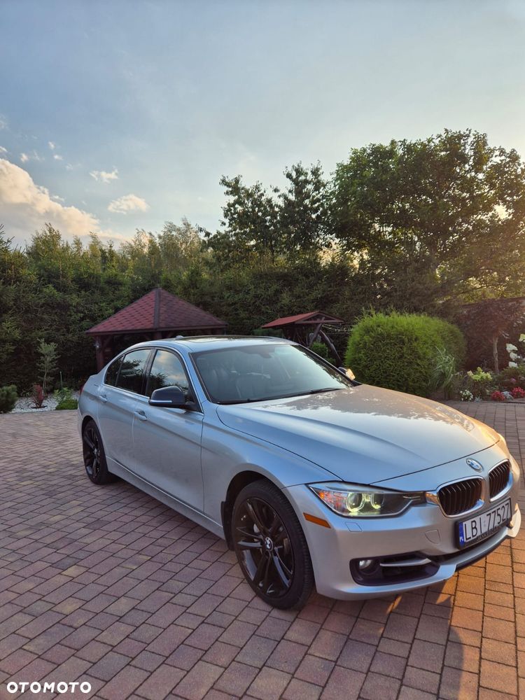 BMW Seria 3 335i xDrive Sport Line - 3