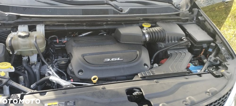 Chrysler Pacifica - 12