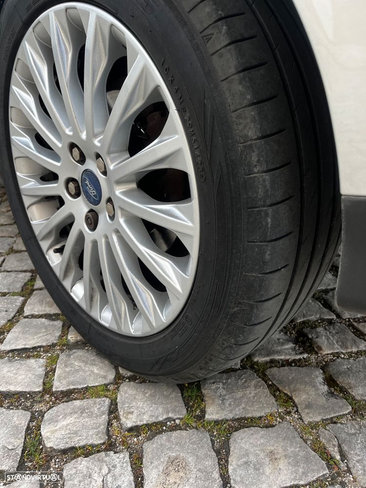 Ford Focus SW 1.6 TDCi Titanium - 20