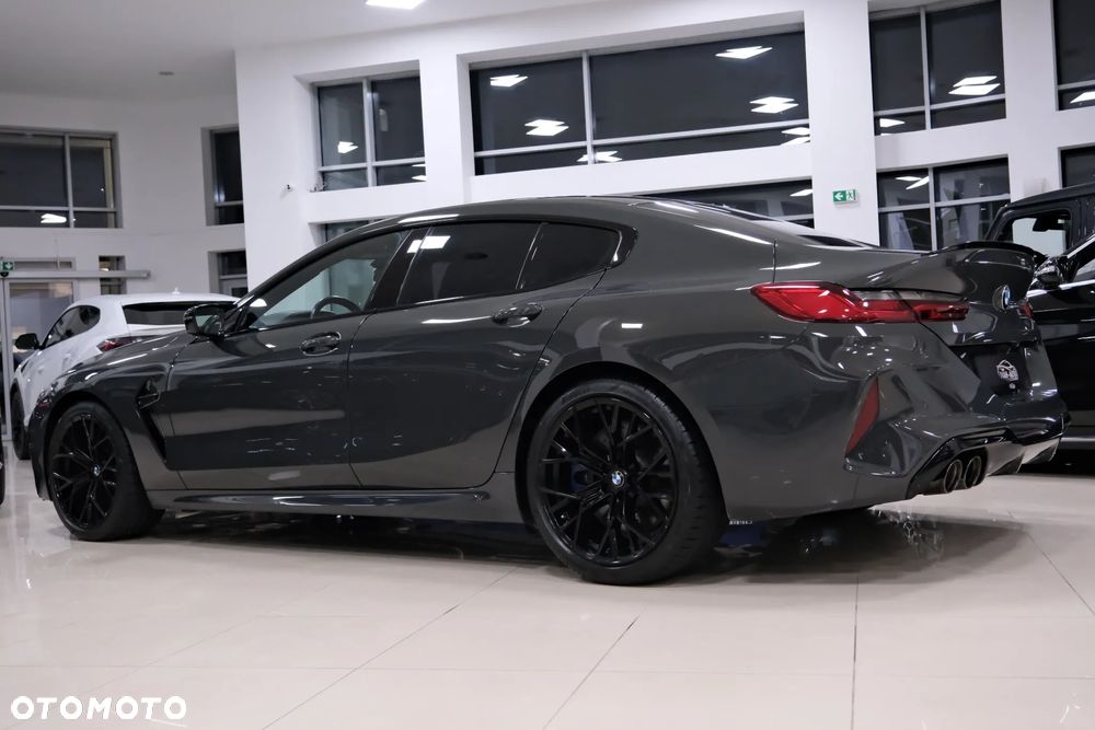 BMW M8 - 9