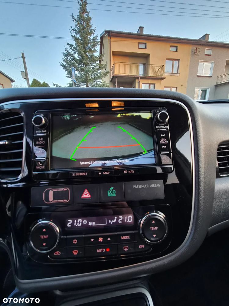 Mitsubishi Outlander - 34