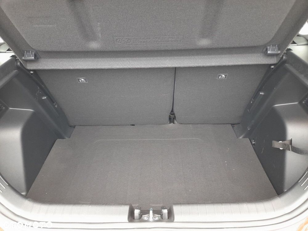 Hyundai i20 1.2 Modern - 17