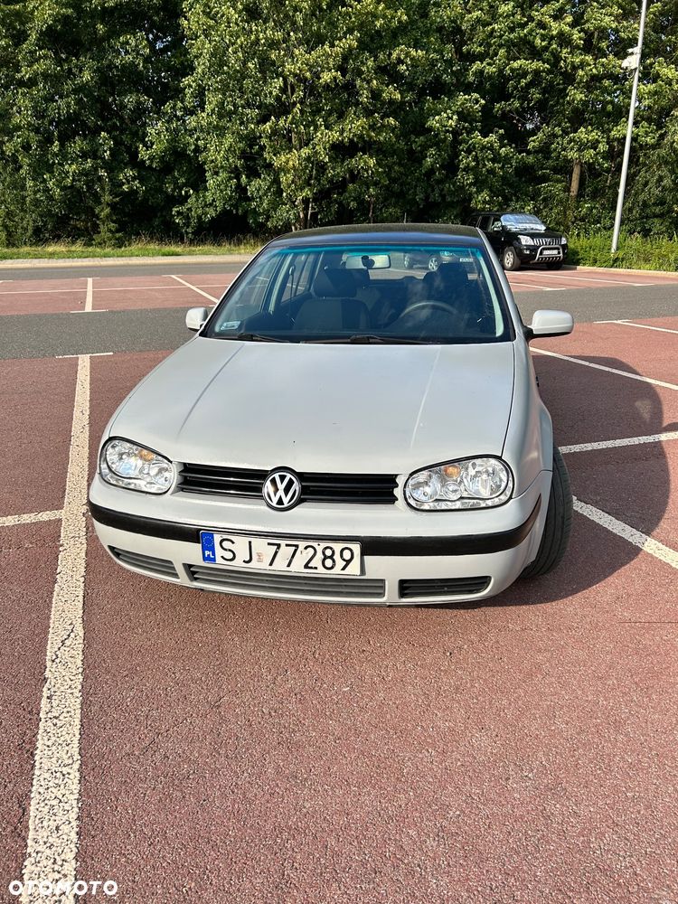 Volkswagen Golf 1.9 TDI Basis - 2