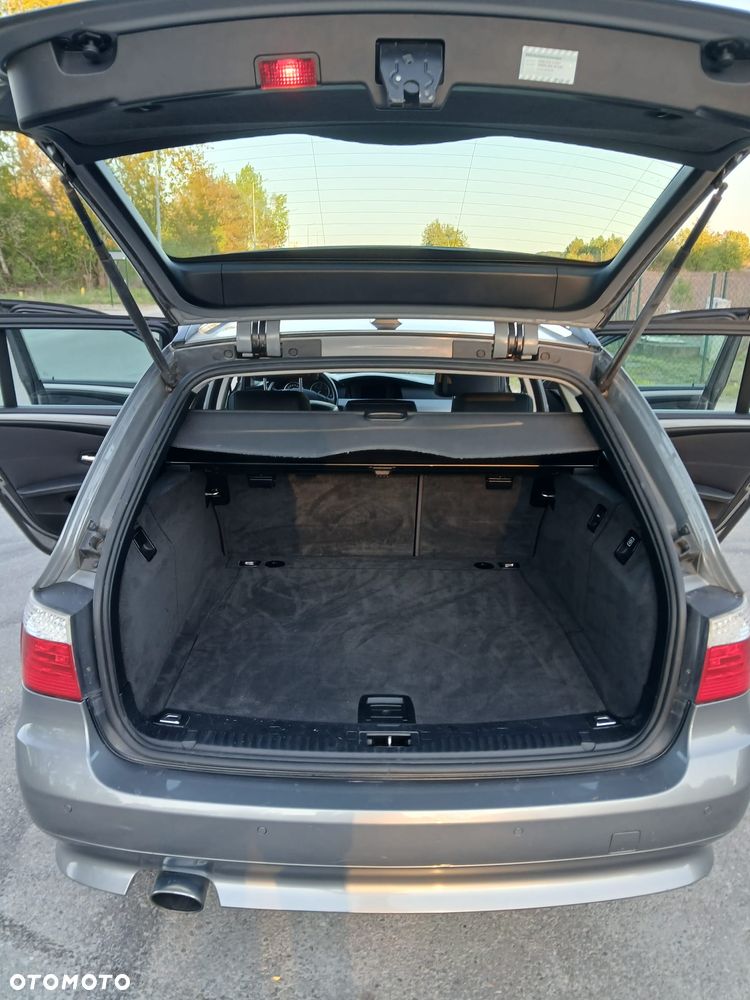 BMW Seria 5 520d - 12