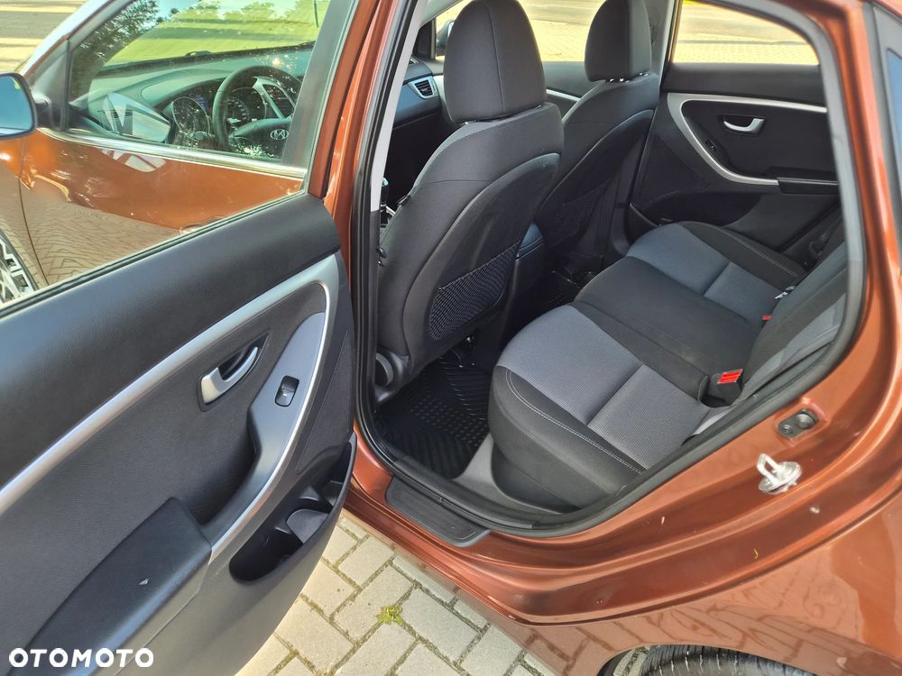 Hyundai i30 1.4 Premium - 10