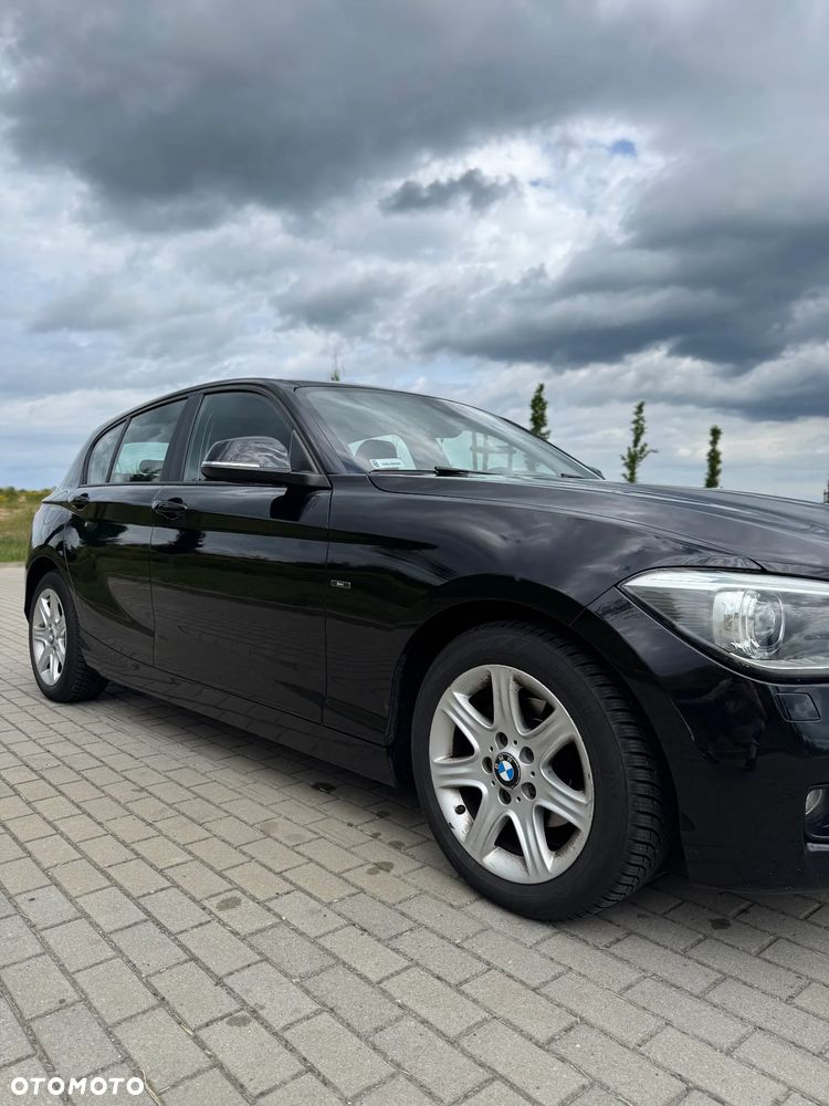 BMW Seria 1 116d Sport Line - 3