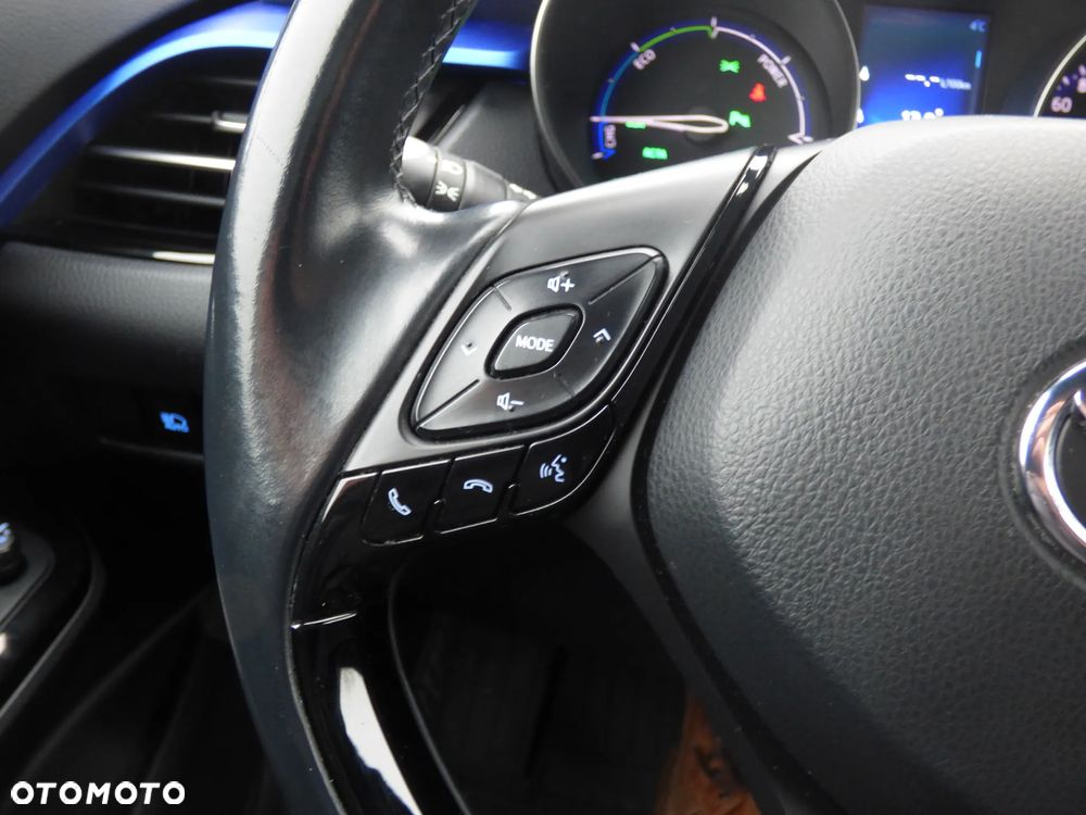 Toyota C-HR Style Selection - 21