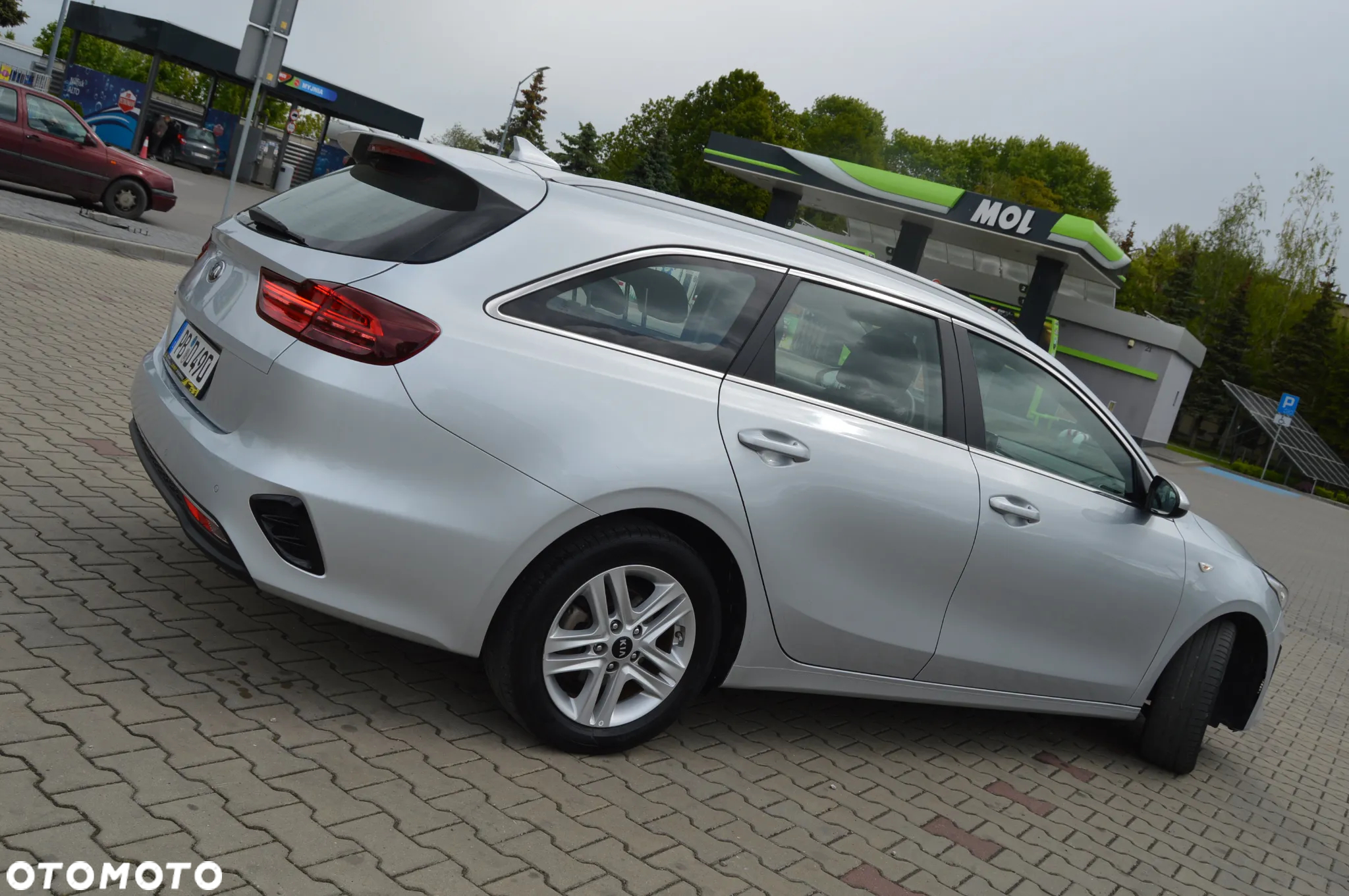 Kia Ceed 1.0 T-GDI SW ISG Platinum Edition - 23