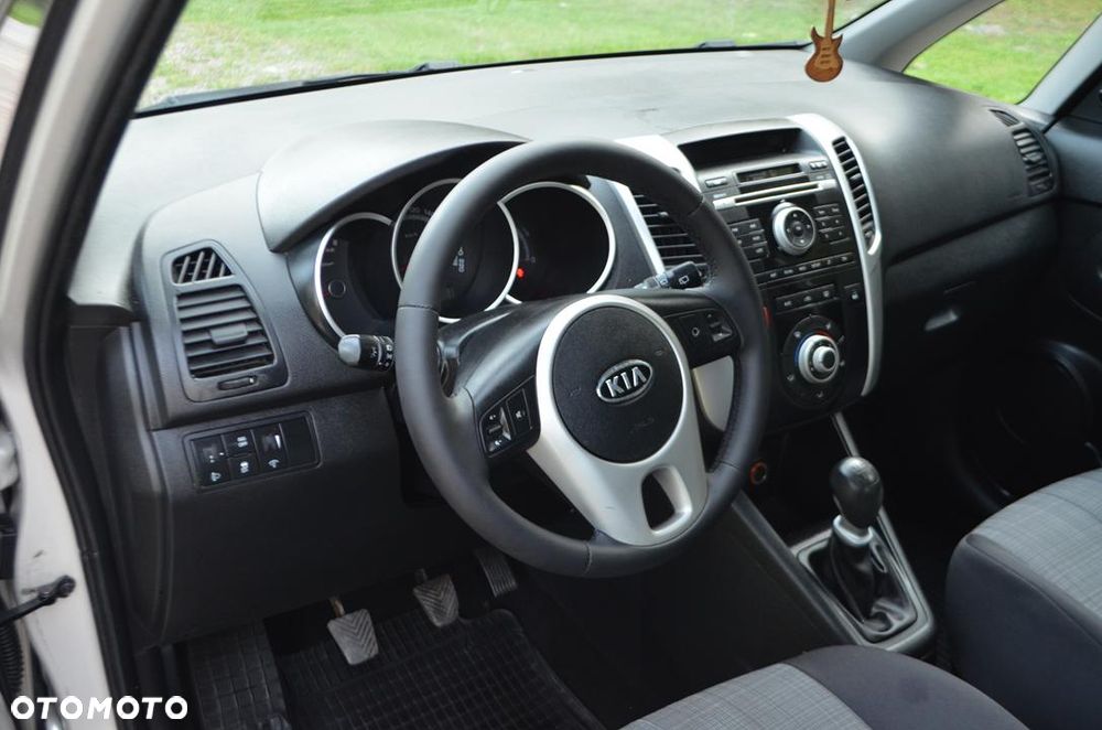 Kia Venga - 21