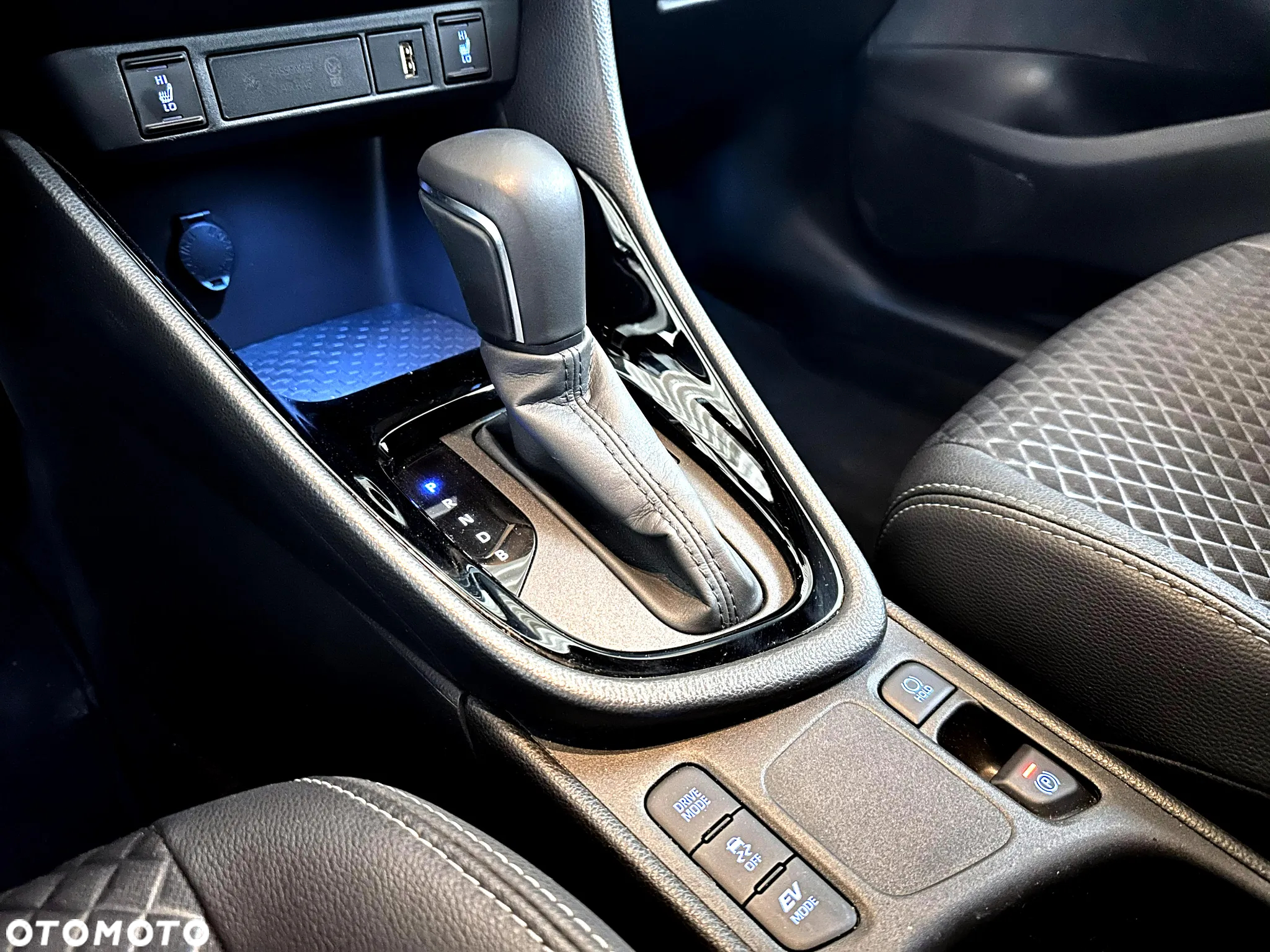 Toyota Yaris Hybrid 1.5 Selection Elegant - 20