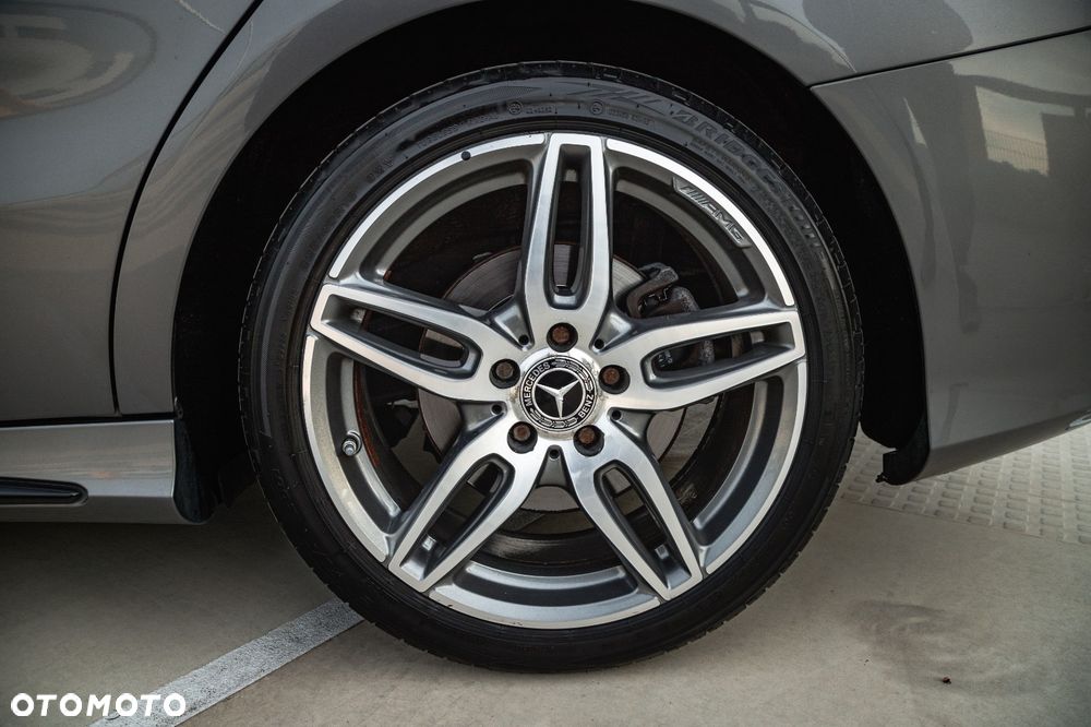 Mercedes-Benz CLA - 13