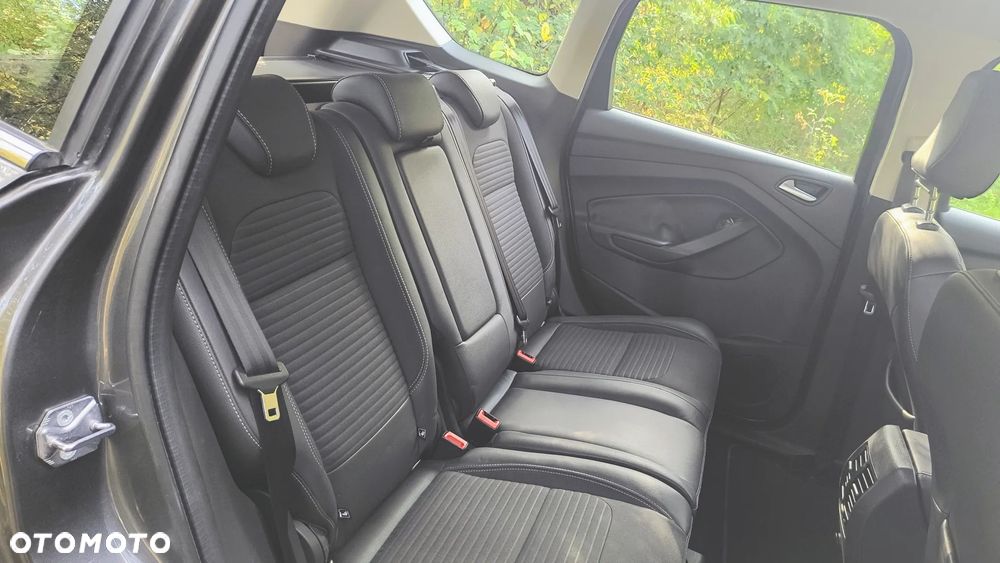 Ford Kuga - 17