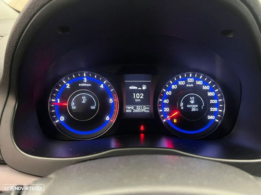 Hyundai i40 SW 1.7 CRDi Premium - 9