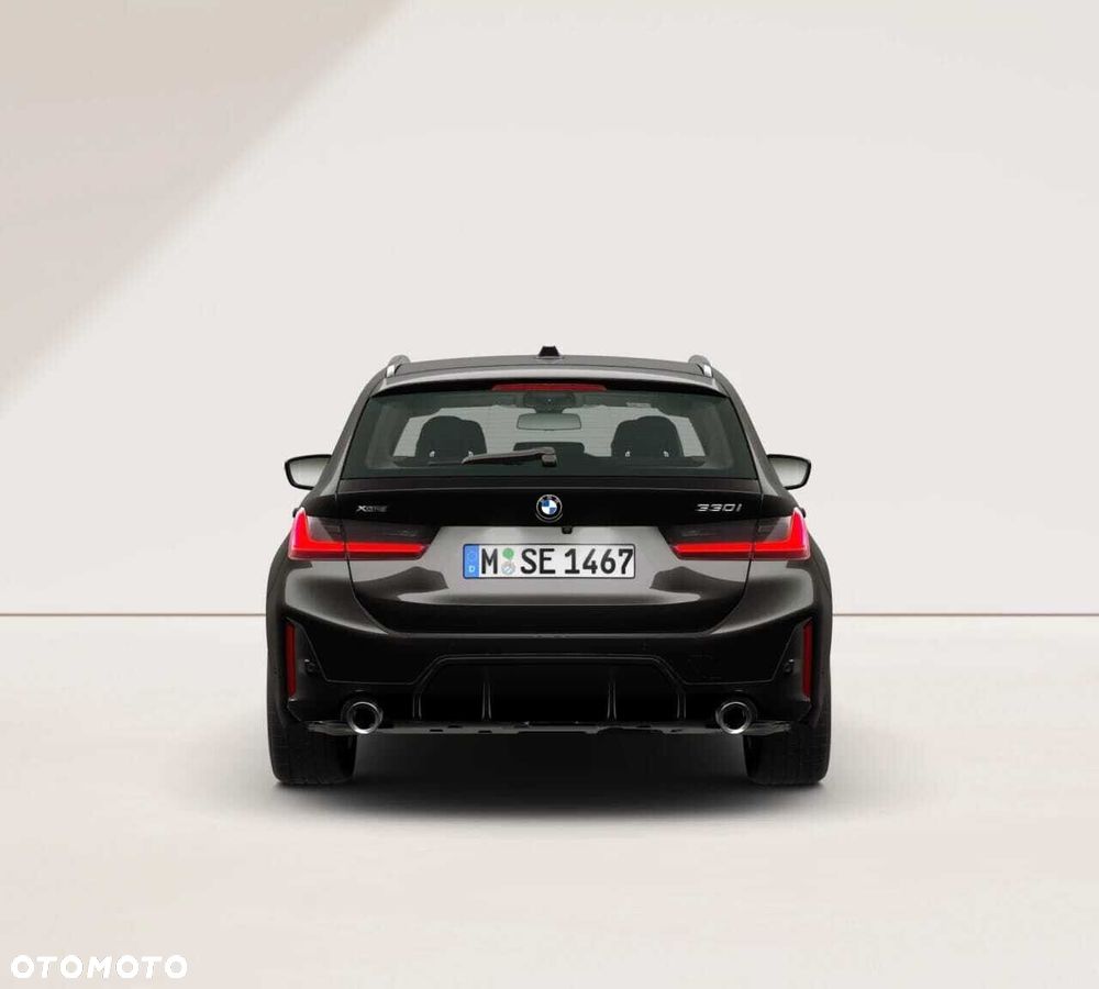 BMW Seria 3 330i xDrive M Sport sport - 5