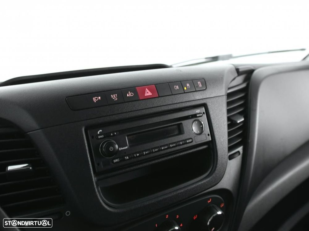 Iveco Daily 30c14 L4H4 - 12