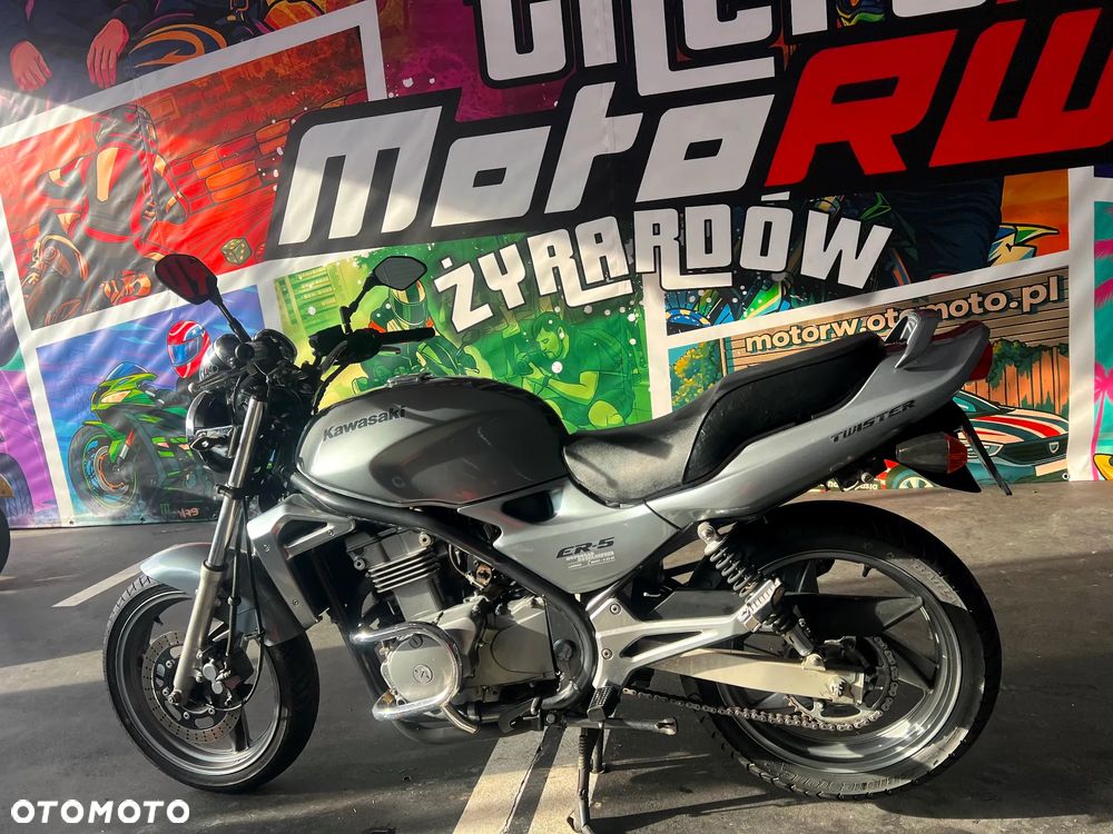 Kawasaki ER - 11