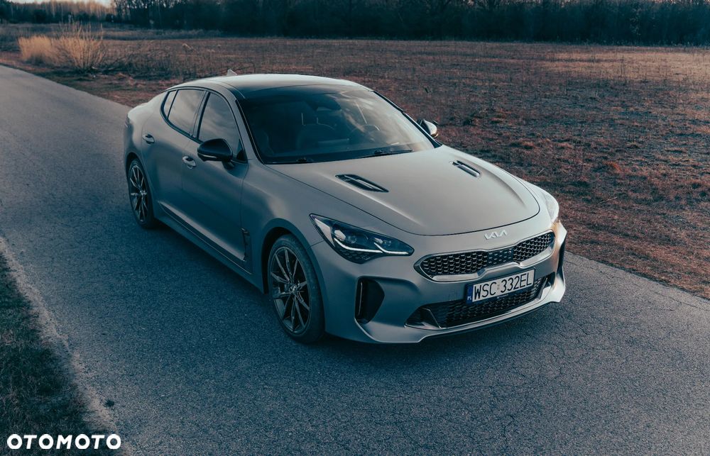 Kia Stinger - 2
