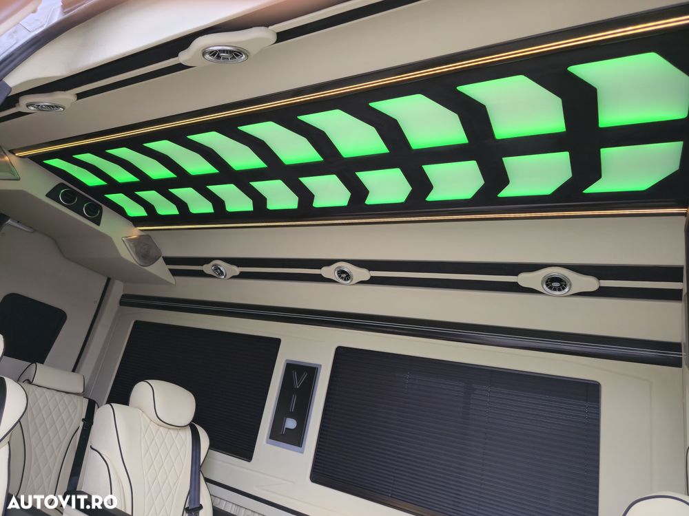 Mercedes-Benz Sprinter - 23