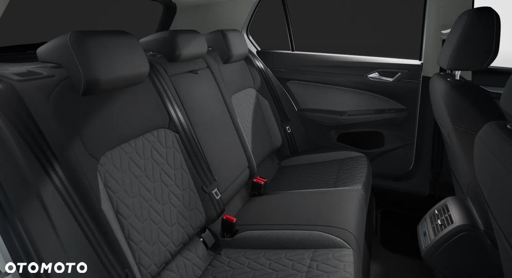 Volkswagen Golf - 13