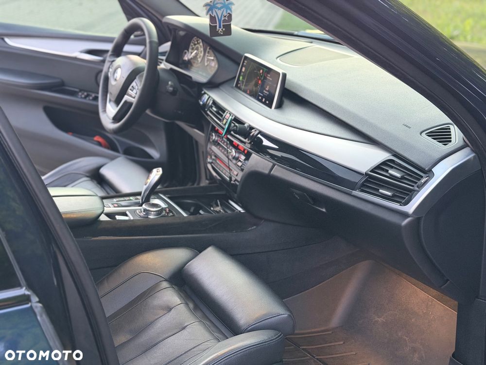 BMW X5 xDrive30d - 16