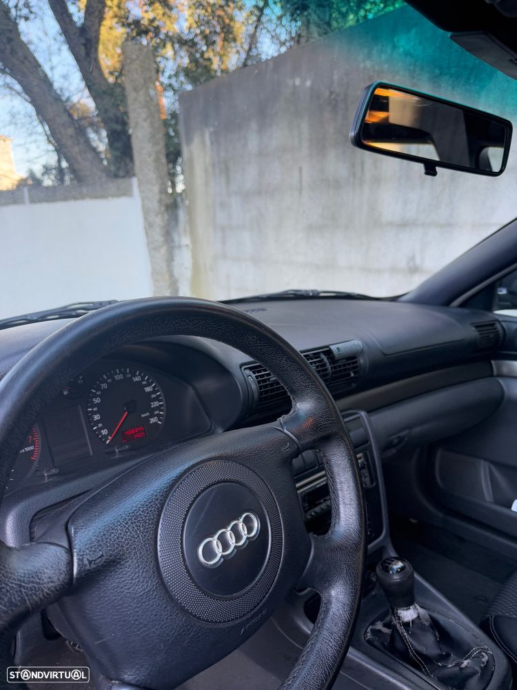 Audi A4 Avant 1.6 Confort - 6