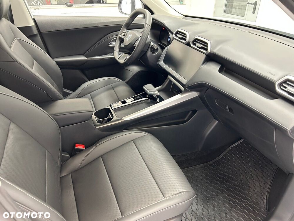 MG ZS - 15