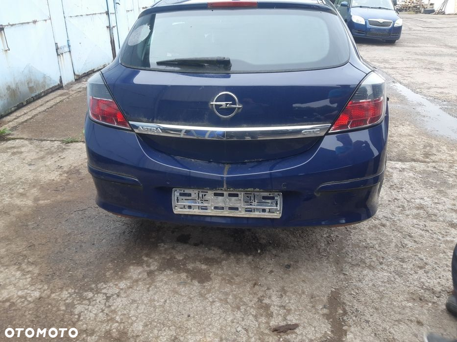 Na części Opel Astra III H GTC Z20Z Silnik Skrzynia Maska Zderzak Drzwi Klapa Szyba - 2
