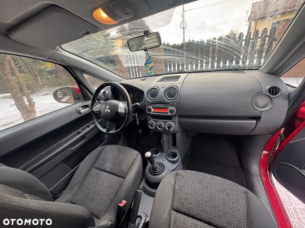 Mitsubishi Colt 1.1 - 8