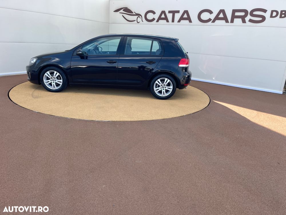 Volkswagen Golf - 8