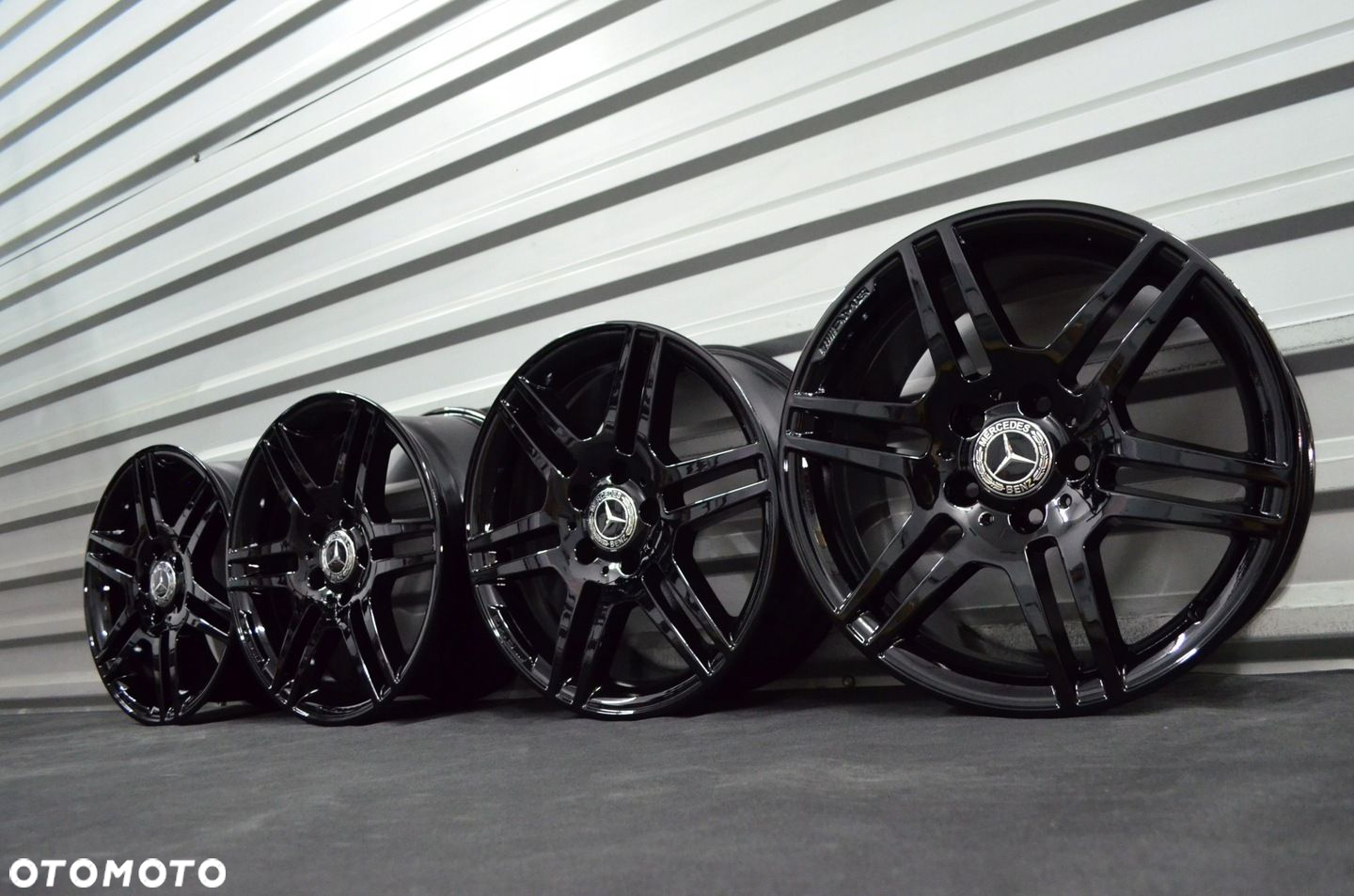 Felgi 5x112 7,5/8,5J R17 Mercedes C W204 AMG - 5