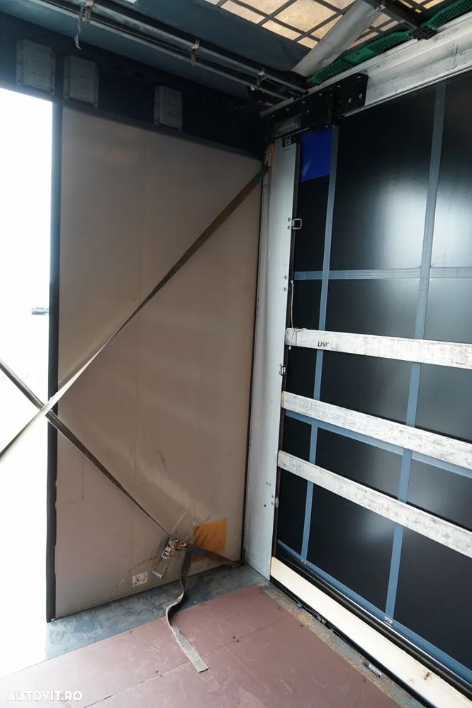 Wielton CORTINĂ WIELTON / MEGA / SISTEM BDE - STALPINI CULISANTI / AXE SAF / ACOPERIȘ ARMAT - 20