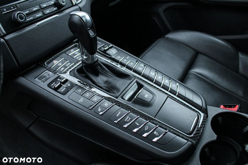 Porsche Macan GTS - 16