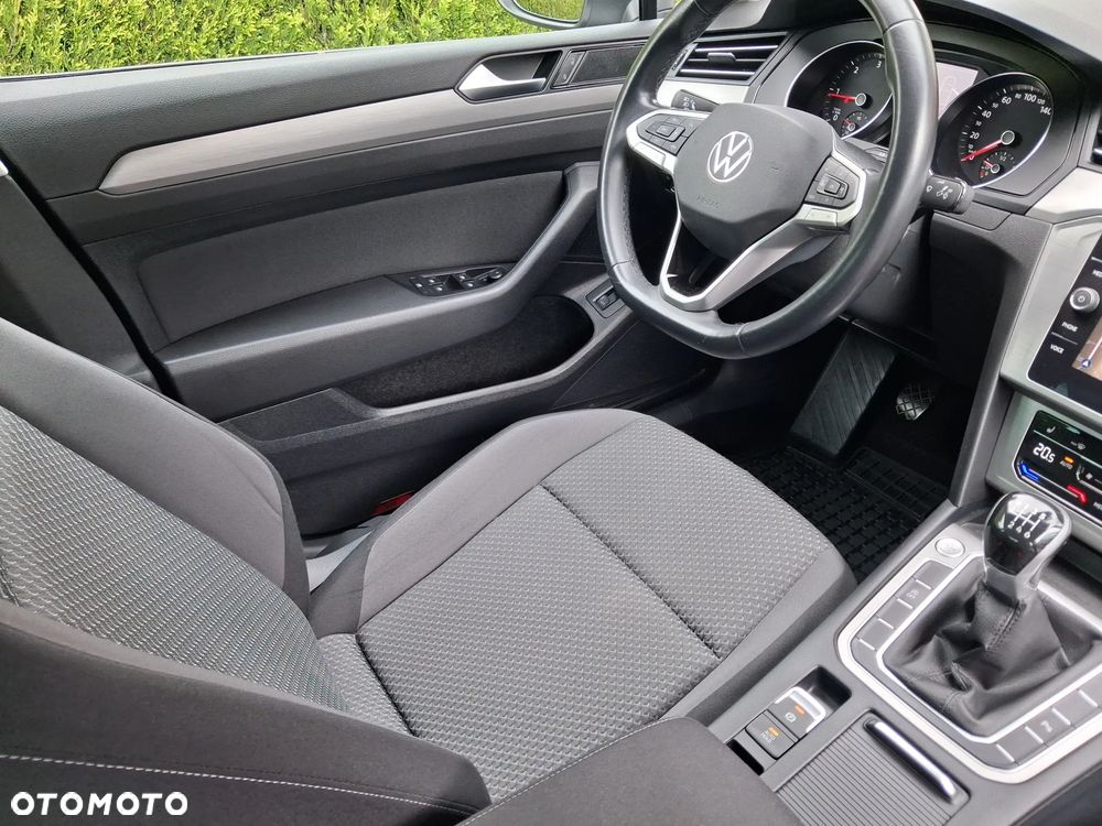 Volkswagen Passat 2.0 TDI EVO Business - 10